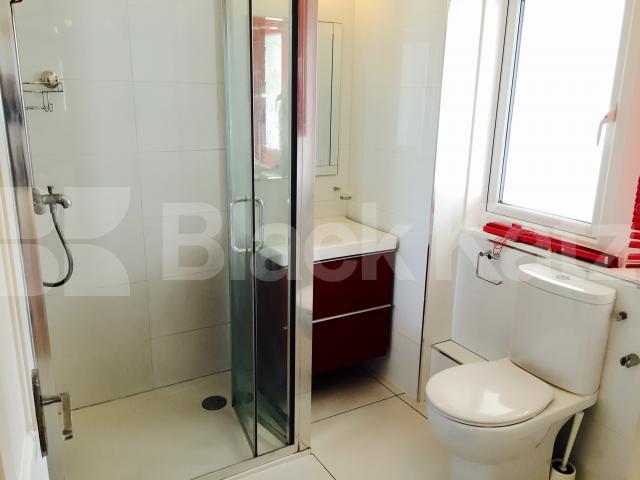 			UNDER OFFER, 3 Bedroom, 1 bath, 1 reception Flat			 Victoria Rise, Clapham Common