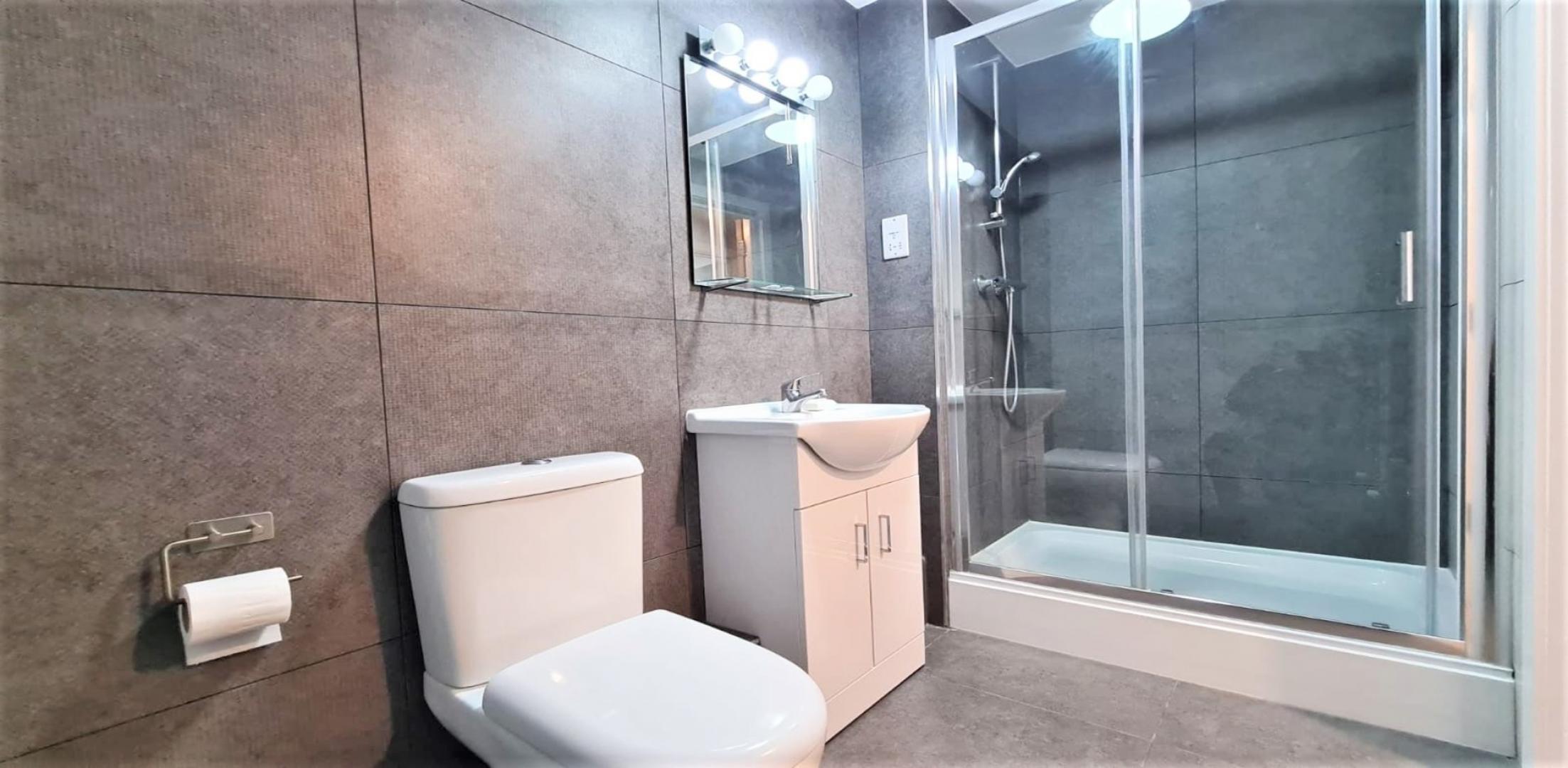 			PARKING SPACE , 1 Bedroom, 1 bath, 1 reception Apartment			 Church Lane , KINGSBURY 