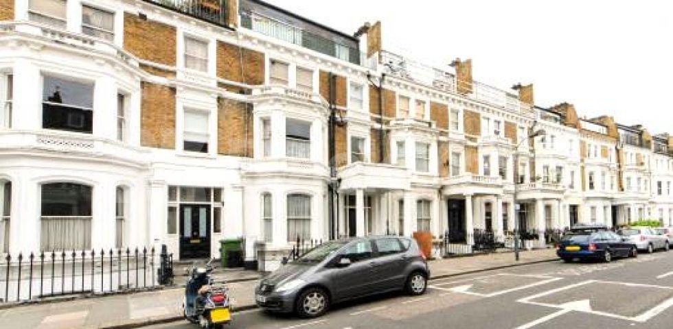 			NEW INSTRUCTION, Studio Apartment, 1 bath, 1 reception Flat			 Sinclair Gardens, Shepherds Bush