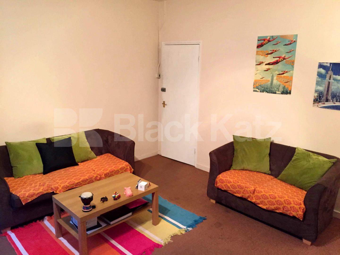 			LET , 3 Bedroom, 1 bath, 1 reception Flat			 Avondale House, Avondale Square, Old Kent Road