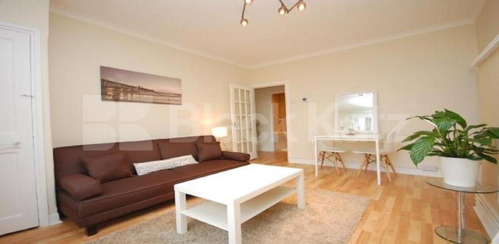 			UNDER OFFER , 1 Bedroom, 1 bath, 1 reception Apartment			 County Street, SE1 