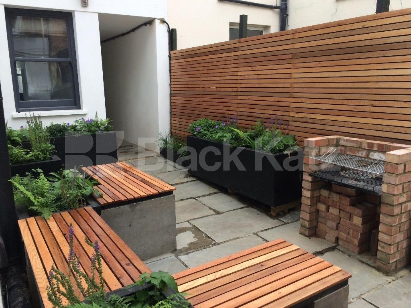 			UNDER OFFER, 2 Bedroom, 1 bath, 1 reception Apartment			 Southampton Way , Burgess Park 