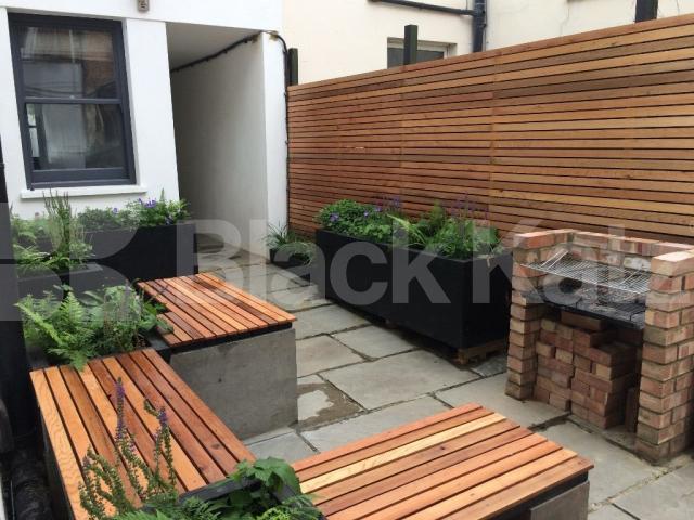 			UNDER OFFER, 2 Bedroom, 1 bath, 1 reception Apartment			 Southampton Way , Burgess Park 