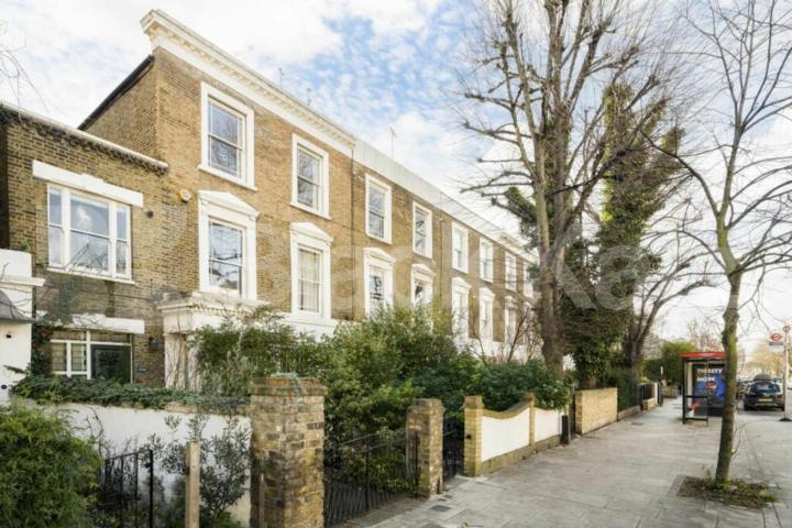 A stylish and modern studio apartment set on Southgate Road Southgate Road, De Beauvoir Town