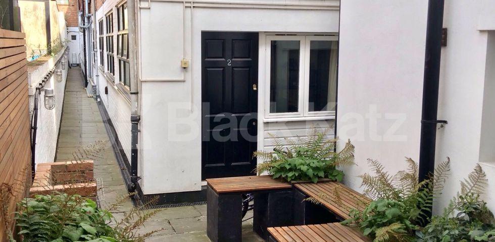 			NEW INSTRUCTION (Includes water rates). , 3 Bedroom, 1 bath, 1 reception Apartment			 Southampton Way , Camberwell/Peckham