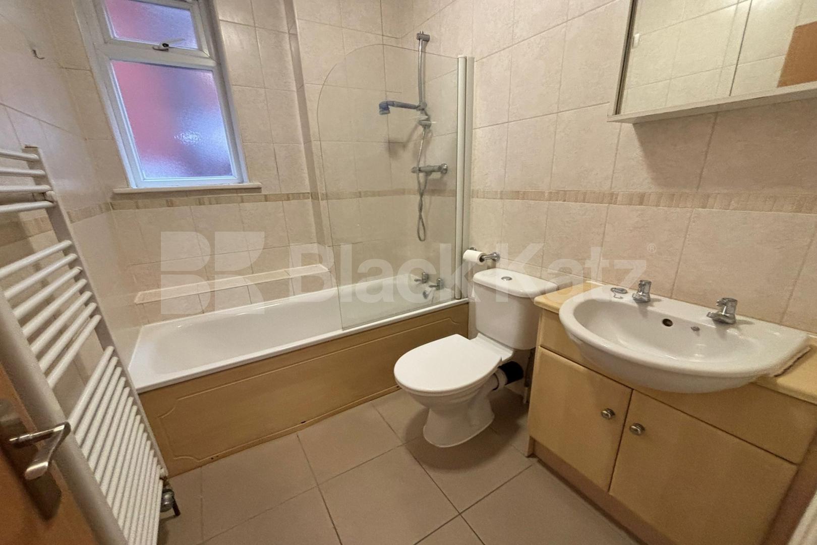 Generous three bedroomed, two bathroomed period conversion   Farnan Road  , Streatham