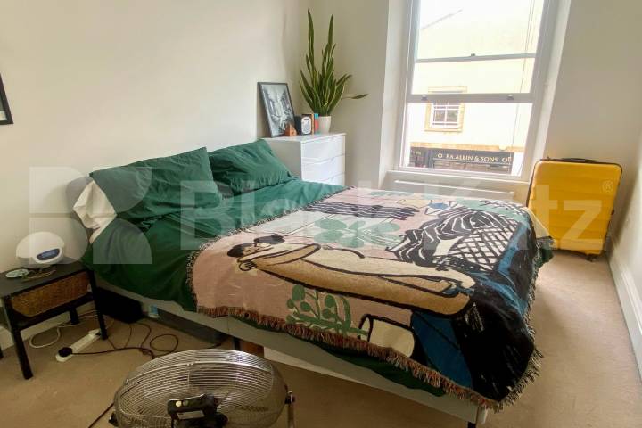 Beautiful  775 Sq. Ft. period conversion   Garland House Deptford High Street , Deptford