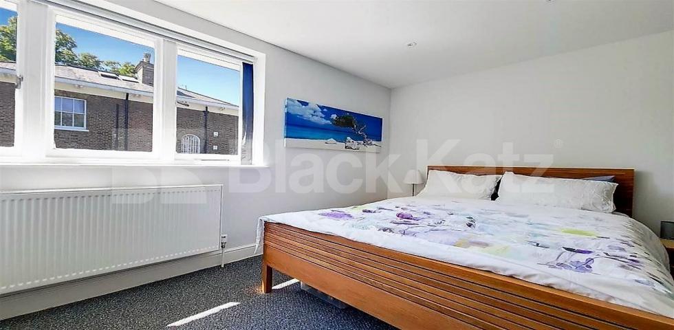 			GARDEN FLAT & WITH GARAGE!, 2 Bedroom, 1 bath, 1 reception House			 St Annes Close, HIGHGATE