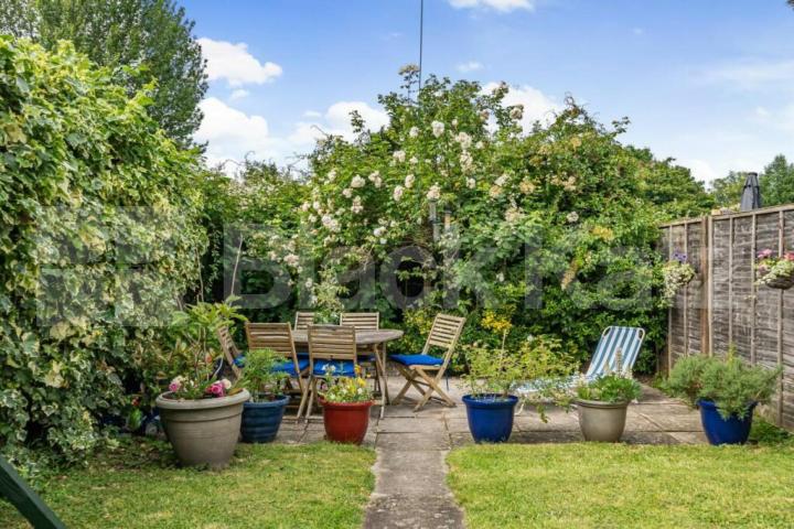 Stylish Ground Floor 2-Bed Flat with Private Garden – Muswell Hill N10 Stanley Road, Muswell Hill 