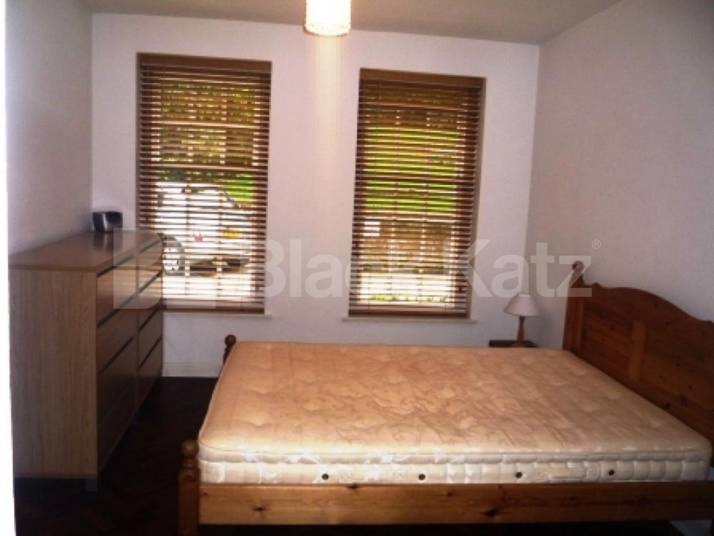 			GREAT LOCATION!, 2 Bedroom, 1 bath, 1 reception Ground Floor Flat			 Stanhope Road, HIGHGATE