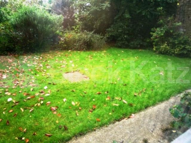 			GREAT LOCATION!, 2 Bedroom, 1 bath, 1 reception Ground Floor Flat			 Stanhope Road, HIGHGATE