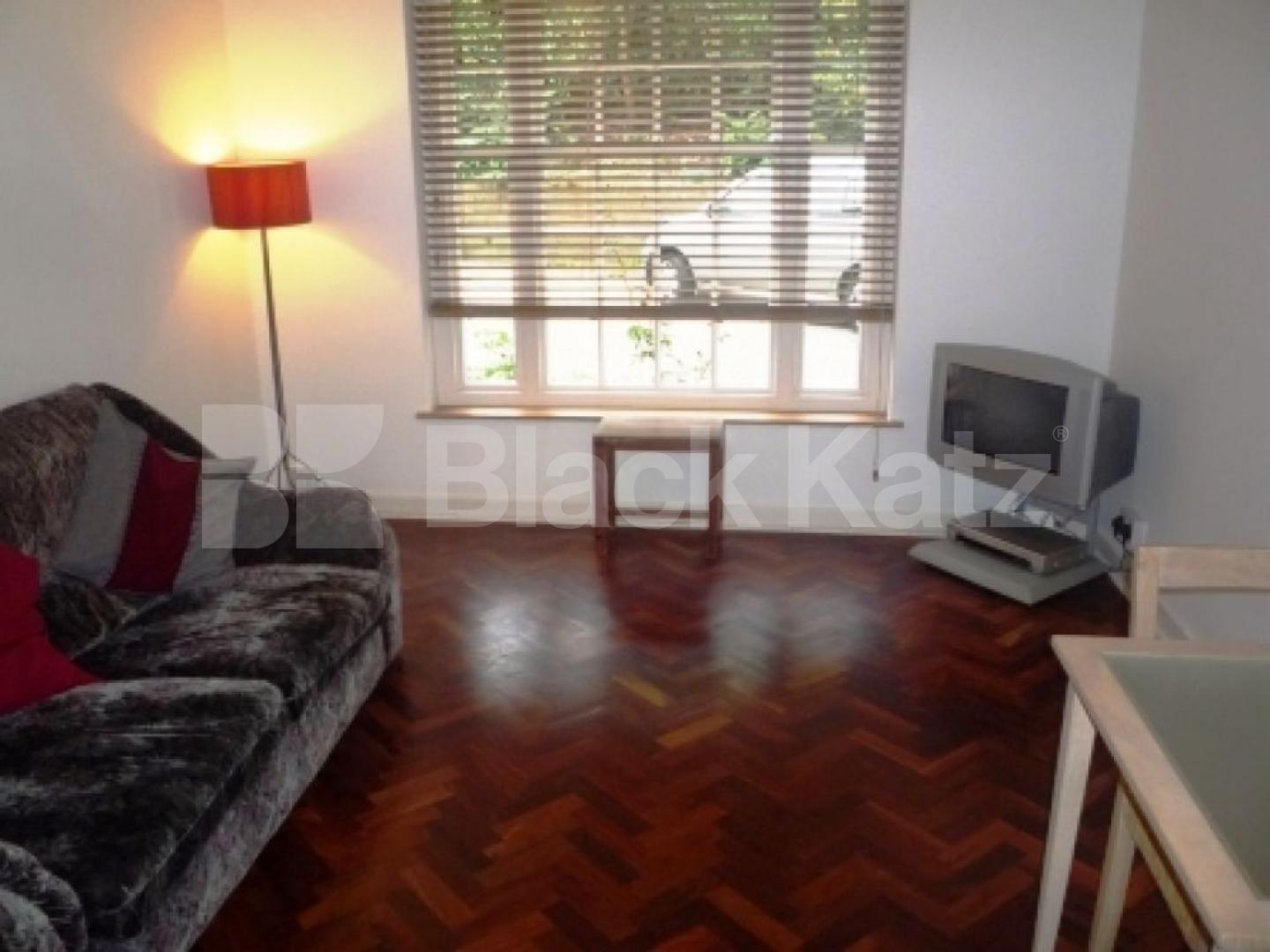 			GREAT LOCATION!, 2 Bedroom, 1 bath, 1 reception Ground Floor Flat			 Stanhope Road, HIGHGATE