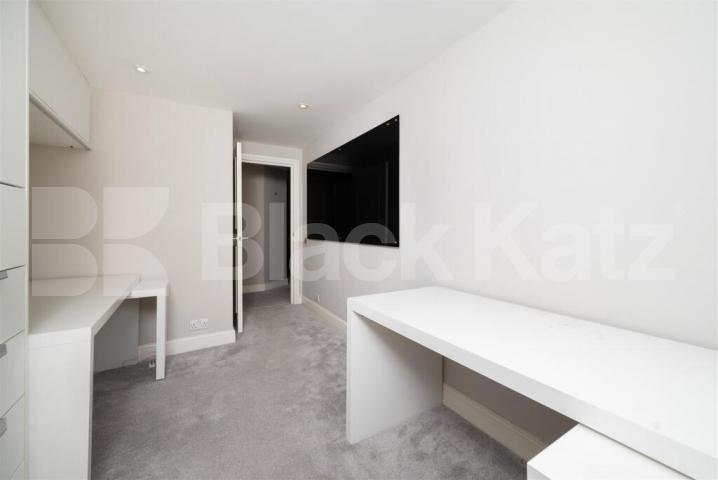 Two bed apartment located within a stones throw to Hyde Park  Stanhope Place, Hyde Park / Bayswater