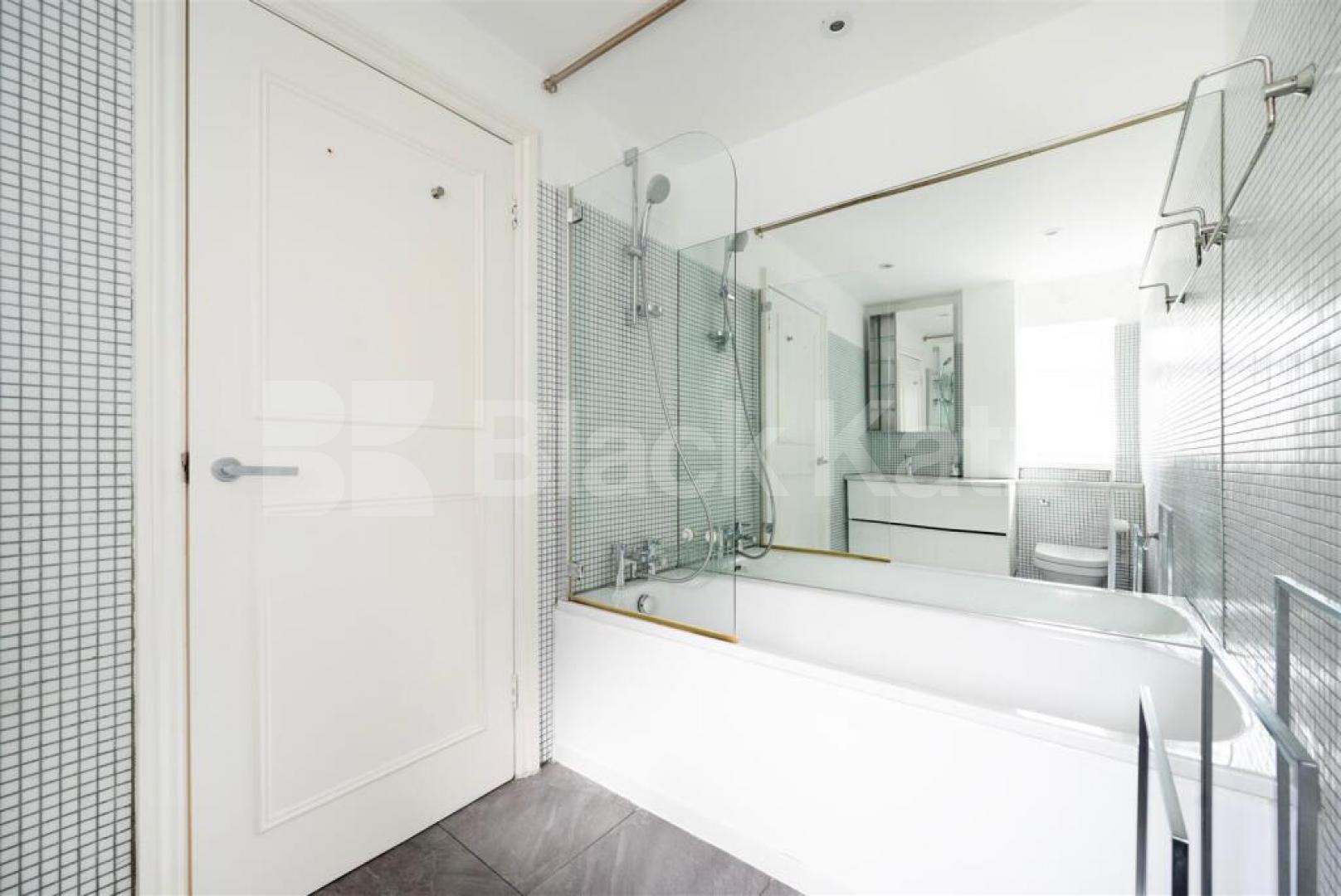 Two bed apartment located within a stones throw to Hyde Park  Stanhope Place, Hyde Park / Bayswater