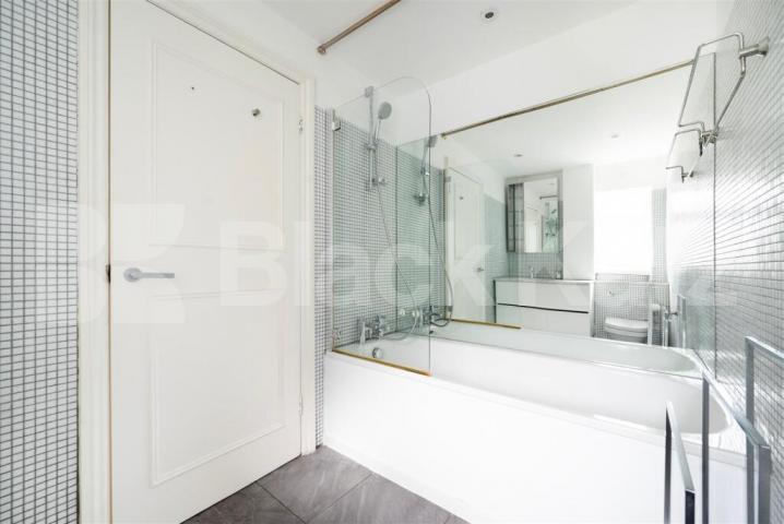 Two bed apartment located within a stones throw to Hyde Park  Stanhope Place, Hyde Park / Bayswater