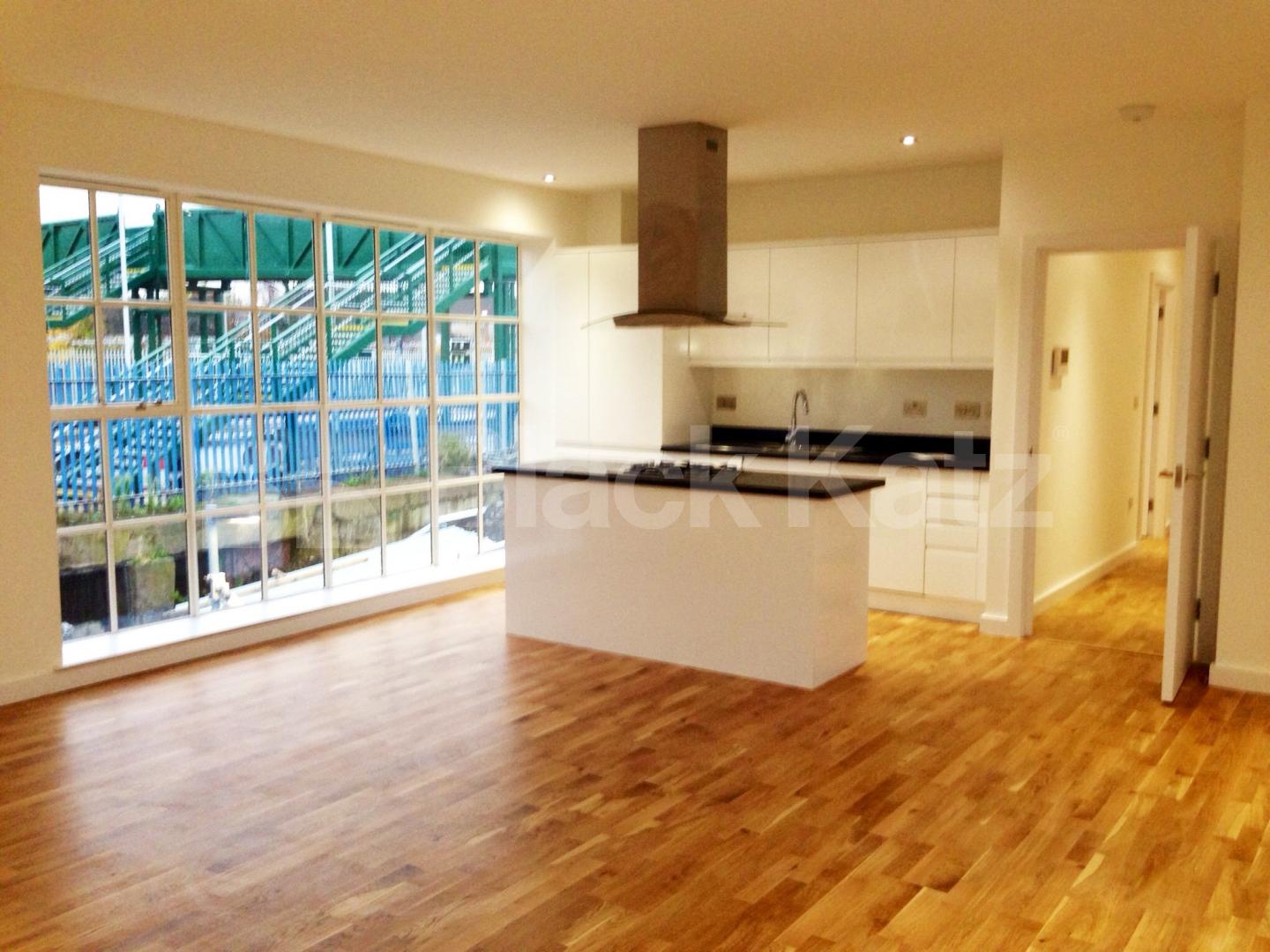 			UNDER OFFER , 2 Bedroom, 1 bath, 1 reception Penthouse			 Station Rise, Tulse Hill
