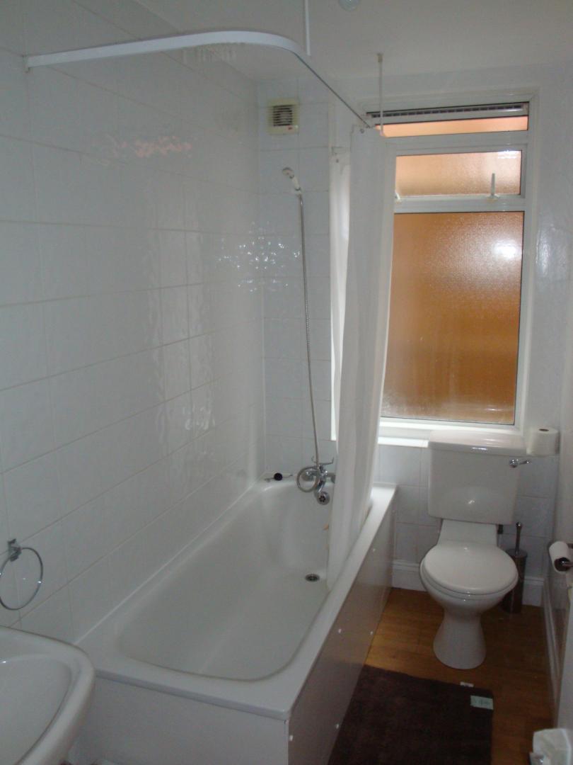 			Garden Flat, 2 Bedroom, 1 bath, 1 reception Flat			 Staverton Road, WILLESDEN GREEN