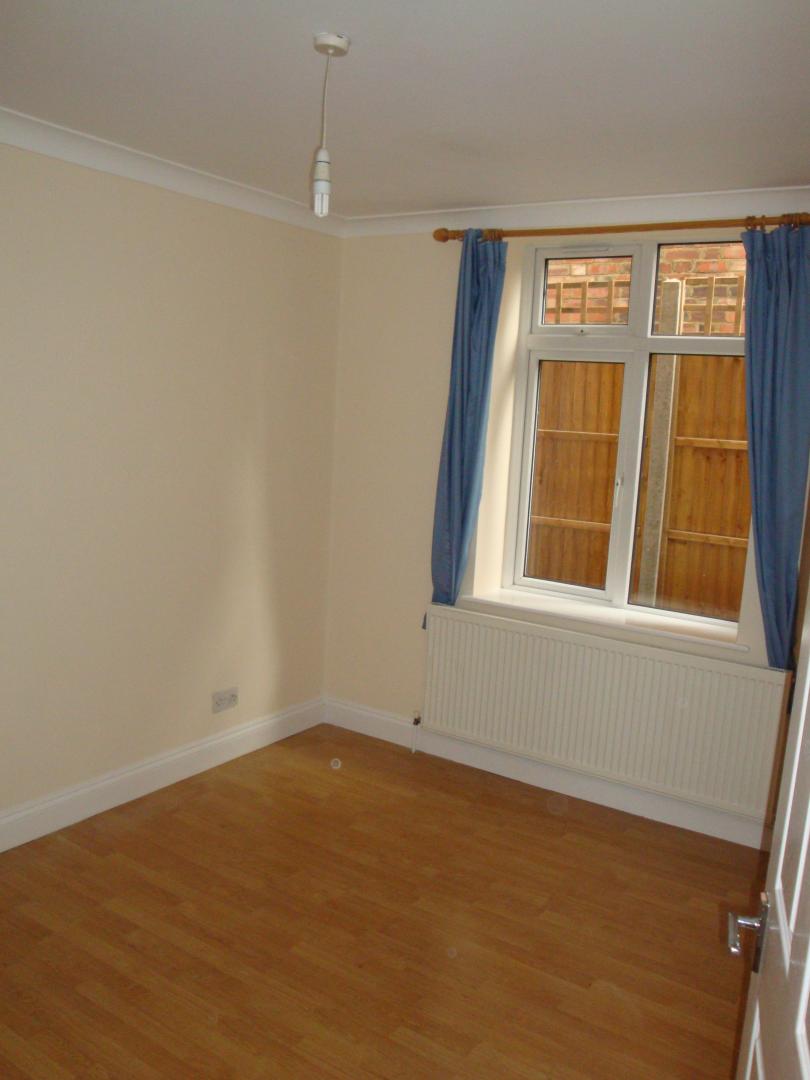 			Garden Flat, 2 Bedroom, 1 bath, 1 reception Flat			 Staverton Road, WILLESDEN GREEN
