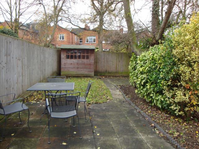 			Garden Flat, 2 Bedroom, 1 bath, 1 reception Flat			 Staverton Road, WILLESDEN GREEN