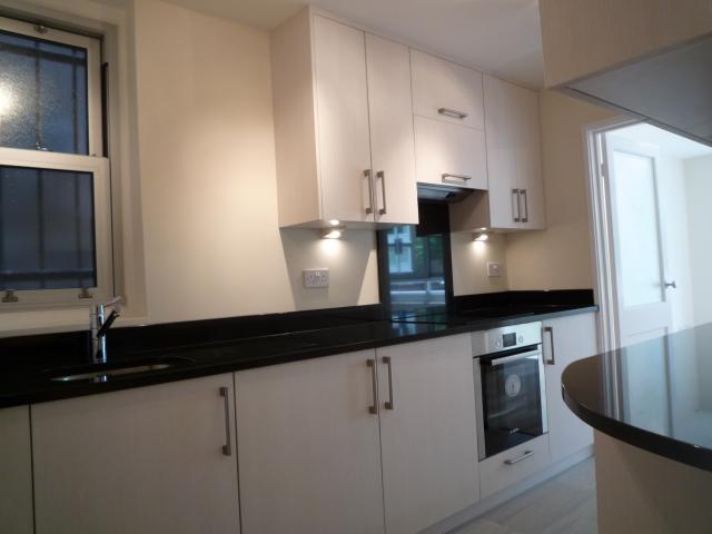 			Only one month's deposit instead of six weeks, saving you £916!, 2 Bedroom, 1 bath, 1 reception Flat			 Steeles Road, BELSIZE PARK