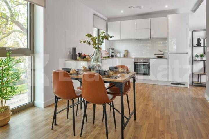 Luxury 1 Bed Apartment in Aster Apts N15 with Gym & Concierge Seven Sisters Road, Seven Sisters