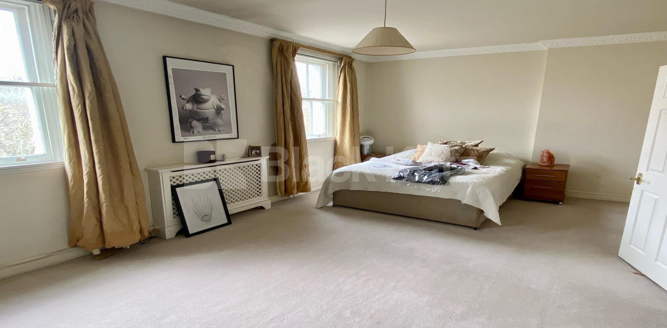 			LET  , 3 Bedroom, 2 bath, 1 reception Apartment			 St George’s Square, Pimilco / Victoria 