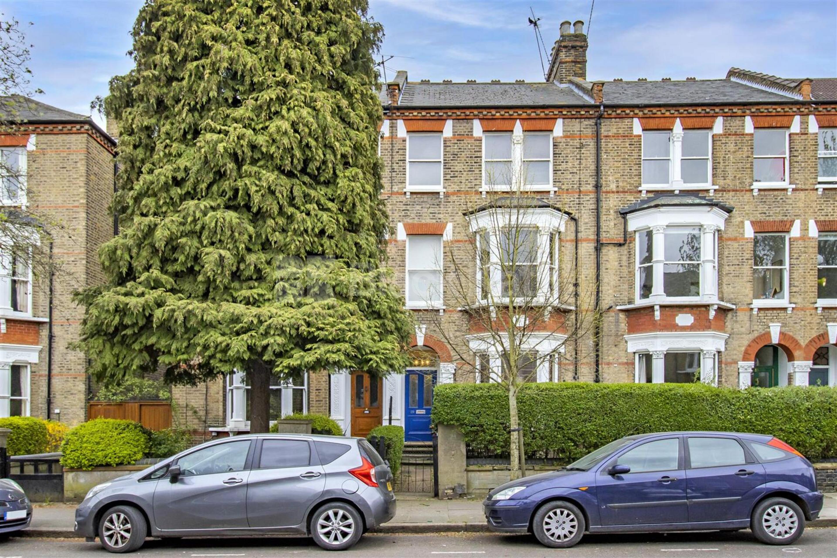 Top floor 3 bedroom property in Tufnell Park with 3 evenly sized bedrooms St Georges Avenue , Tufnell Park  N7