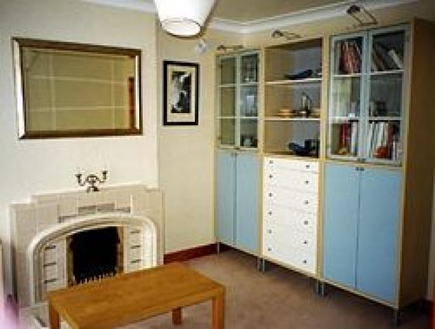 			2 Bedroom, 1 bath, 1 reception Flat			 Saint Luke's Mews, NOTTINGHILL W11