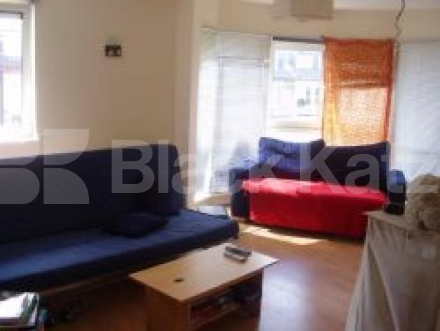 			2 Bedroom, 1 bath, 1 reception Apartment			 Stock Orchard Crescent, CALEDONIAN ROAD N7