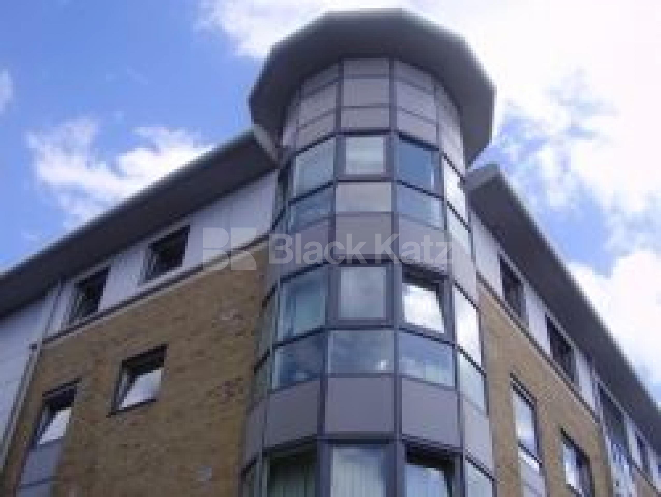 			2 Bedroom, 1 bath, 1 reception Apartment			 Stock Orchard Crescent, CALEDONIAN ROAD N7 N7