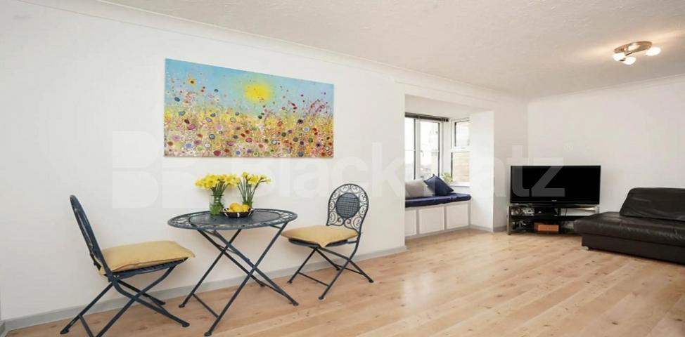 Modern private development with private parking Stubbs Drive, Bermondsey