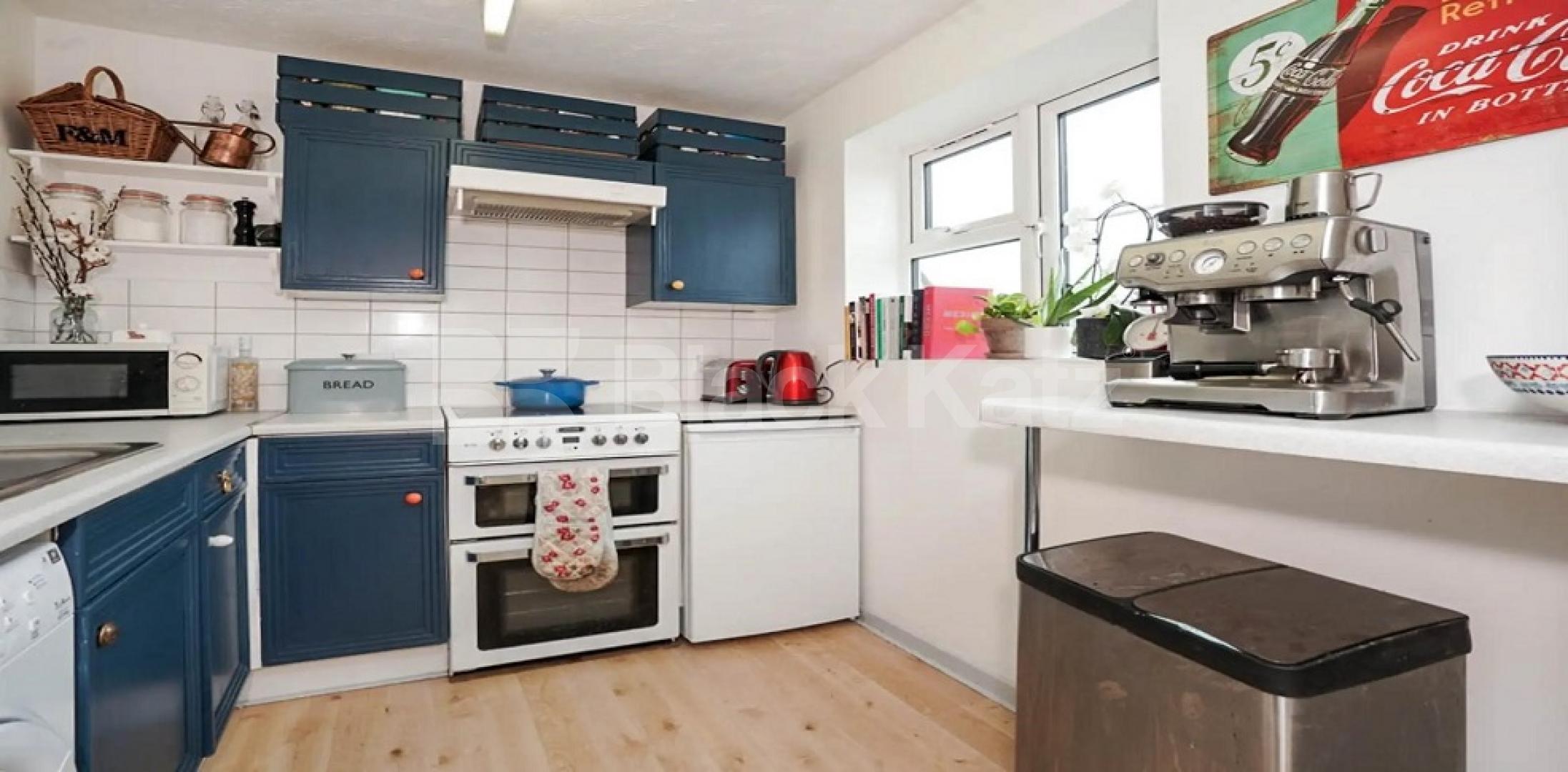 Modern private development with private parking Stubbs Drive, Bermondsey