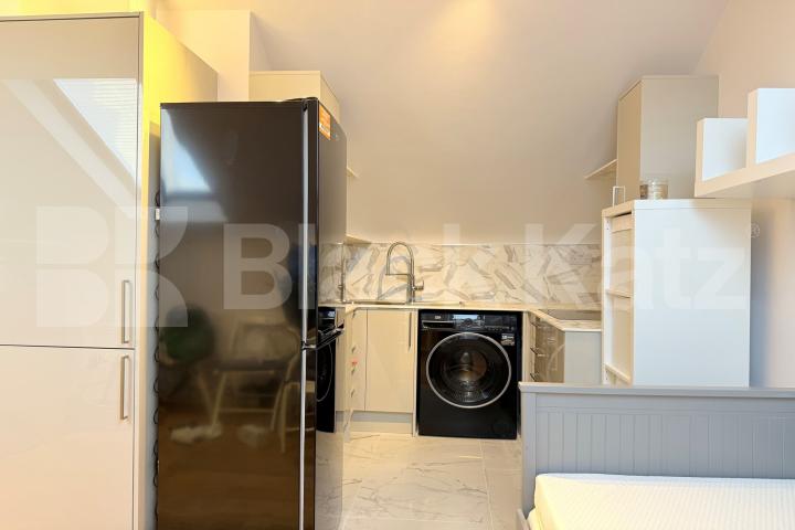 Cosy studio perfect for 1 person close to the trendy Upper Street Chapel Market, Angel