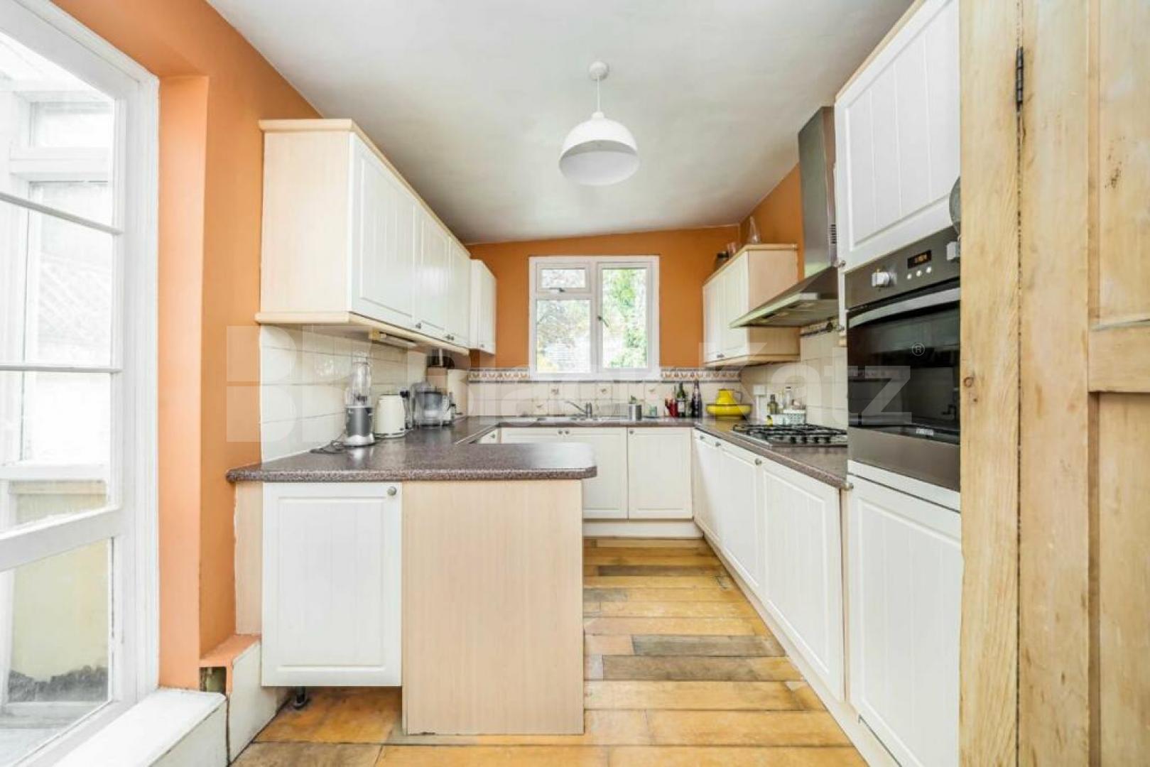 4 bedroom house located close to Upper Holloway  Sussex Way, Holloway