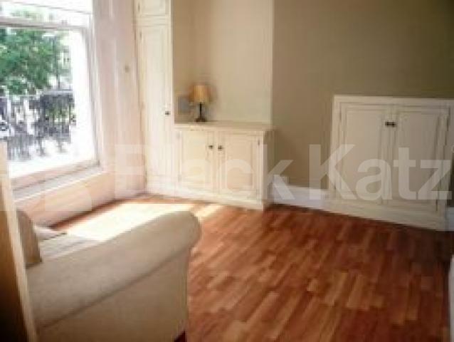 			NEW INSTRUCTION, 1 Bedroom, 1 bath, 1 reception Flat			 Sutherland Ave, Warwick Ave