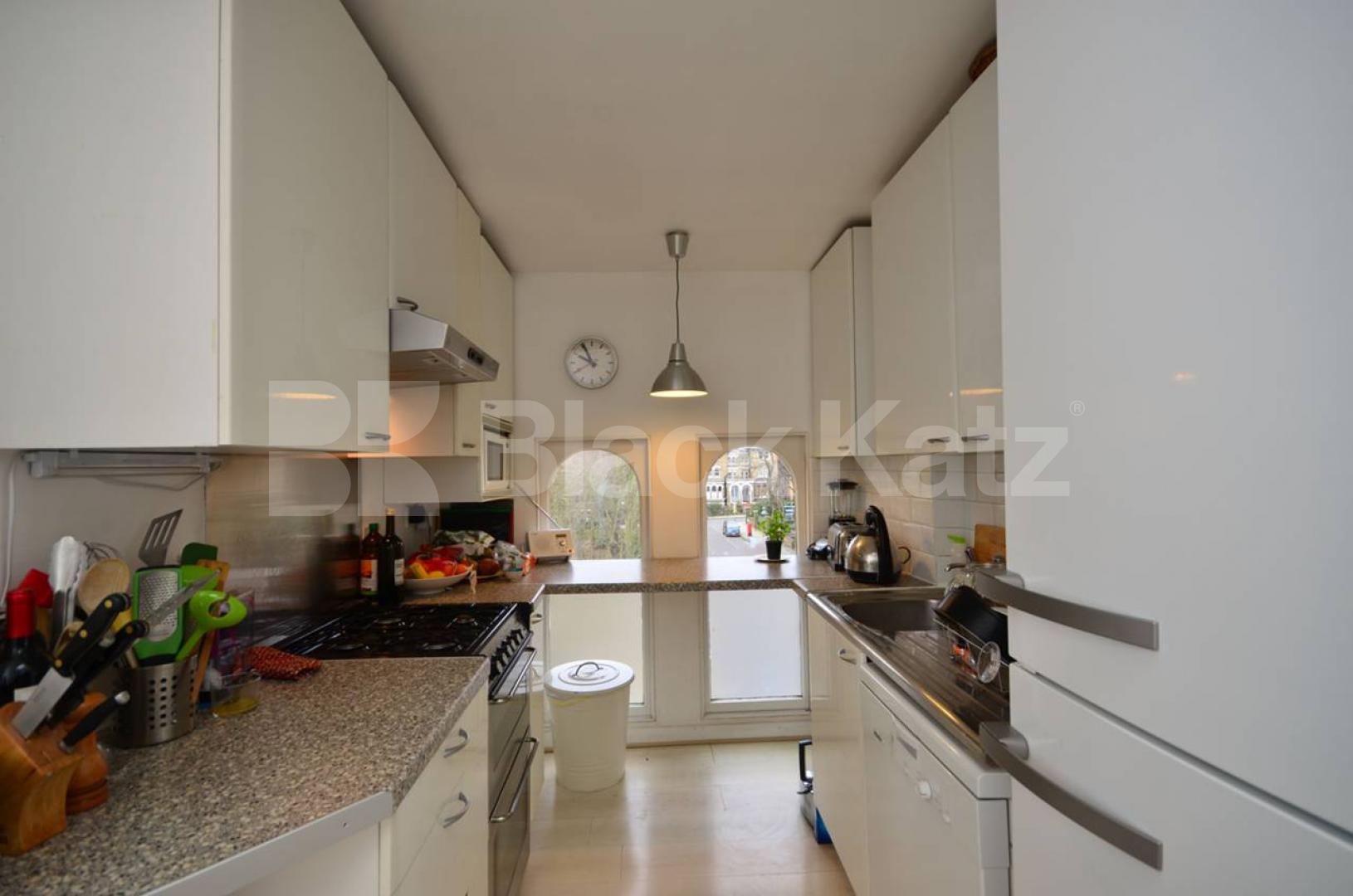 			NEW INSTRUCTION!, 2 Bedroom, 1 bath, 1 reception Flat			 South Villas, CAMDEN SQUARE