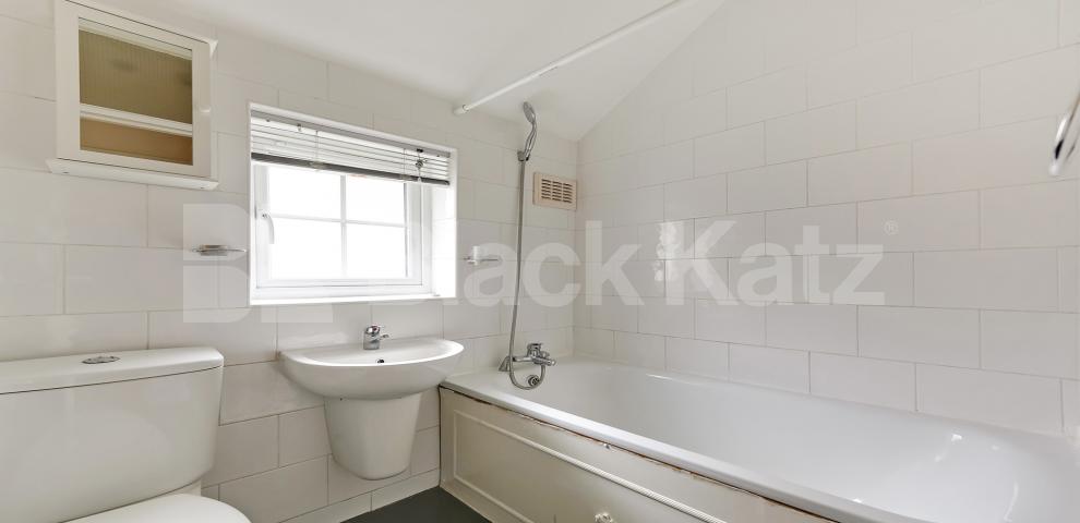 			NEW INSTRUCTION , 1 Bedroom, 1 bath, 1 reception Apartment			 Thornton Avenue, Streatham Hill