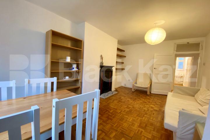 Superbly located and larger than average with views onto The Shard Tennis street, London Bridge