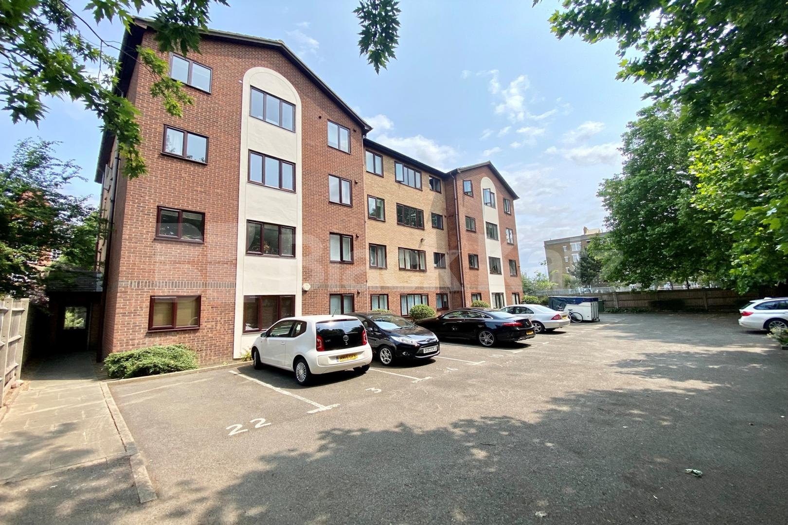 Top floor private development with charming balcony, communal gardens & parking Towergate , Pages Walk 
