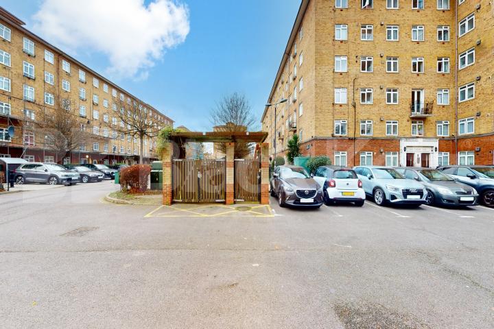 Bright & airy, very well proportioned rooms, wooden floors and superbly located Tait Court, Lansdowne Green , Stockwell