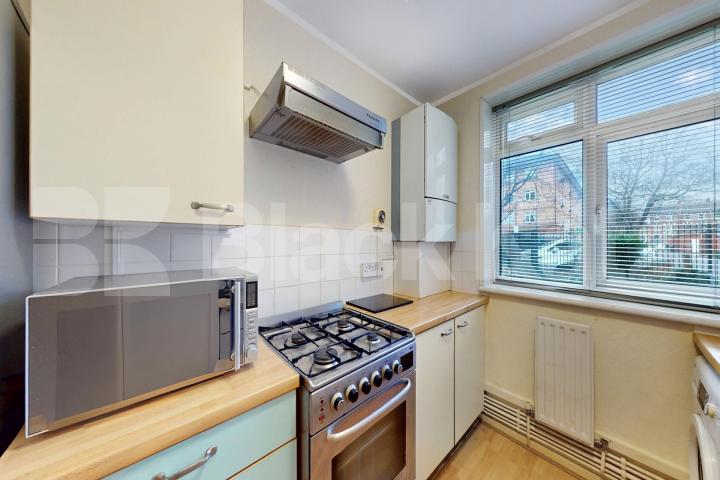 Bright & airy, very well proportioned rooms, wooden floors and superbly located Tait Court, Lansdowne Green , Stockwell