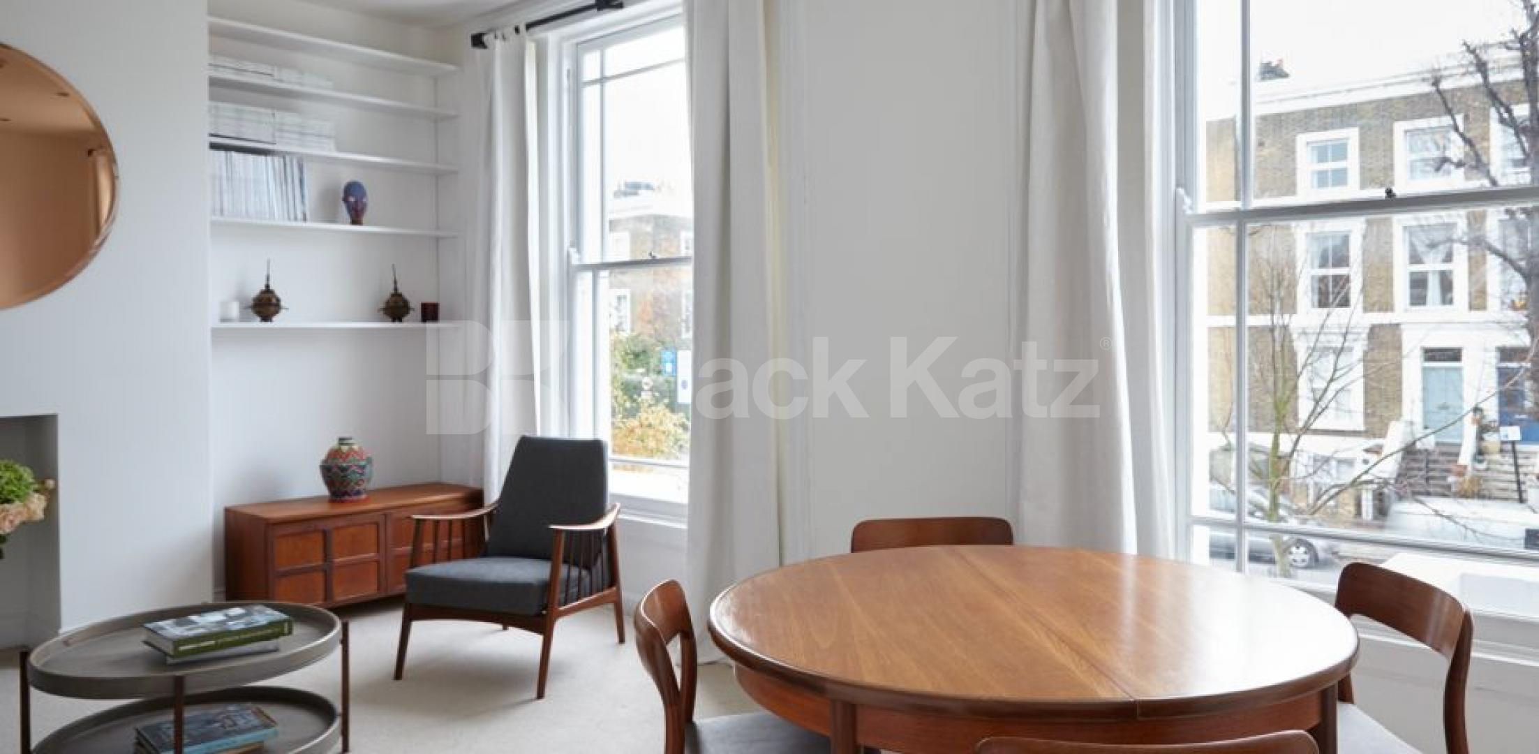 			LET AGREED, 2 Bedroom, 1 bath, 1 reception Flat			 Southgate Road, DE BEAUVOIR-ISLINGTON