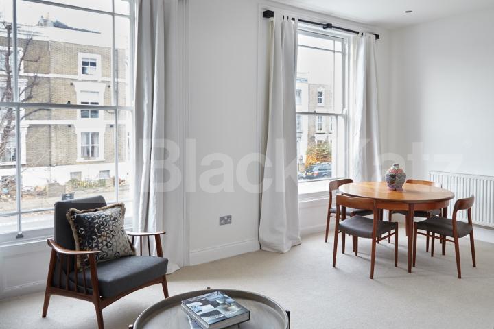 			BEAUTIFUL TWO BEDROOM PERIOD CONVERSION, 2 Bedroom, 1 bath, 1 reception Flat			 Southgate Road, DE BEAUVOIR-ISLINGTON