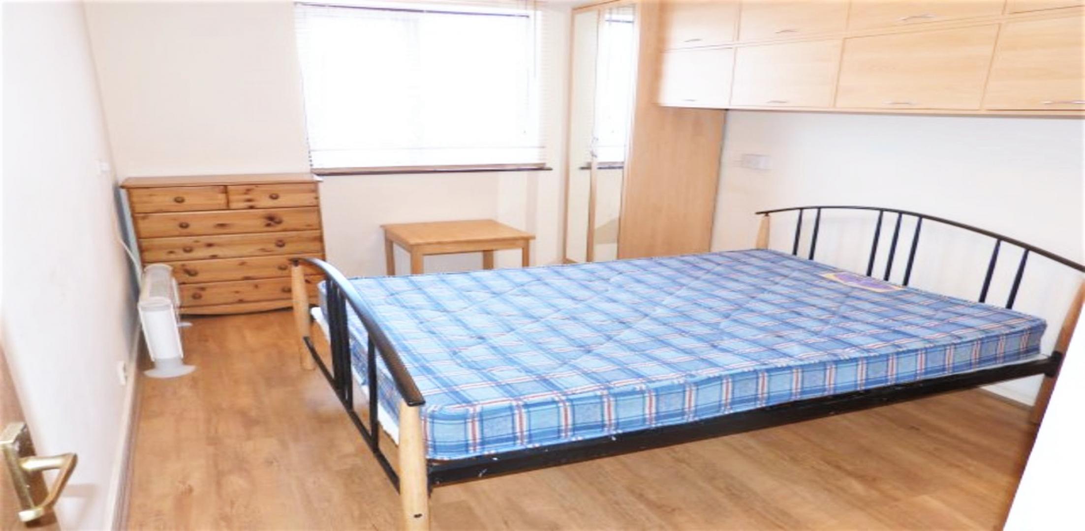 			1 Bedroom, 1 bath, 1 reception Flat			 Deanery Close, EAST FINCHLEY