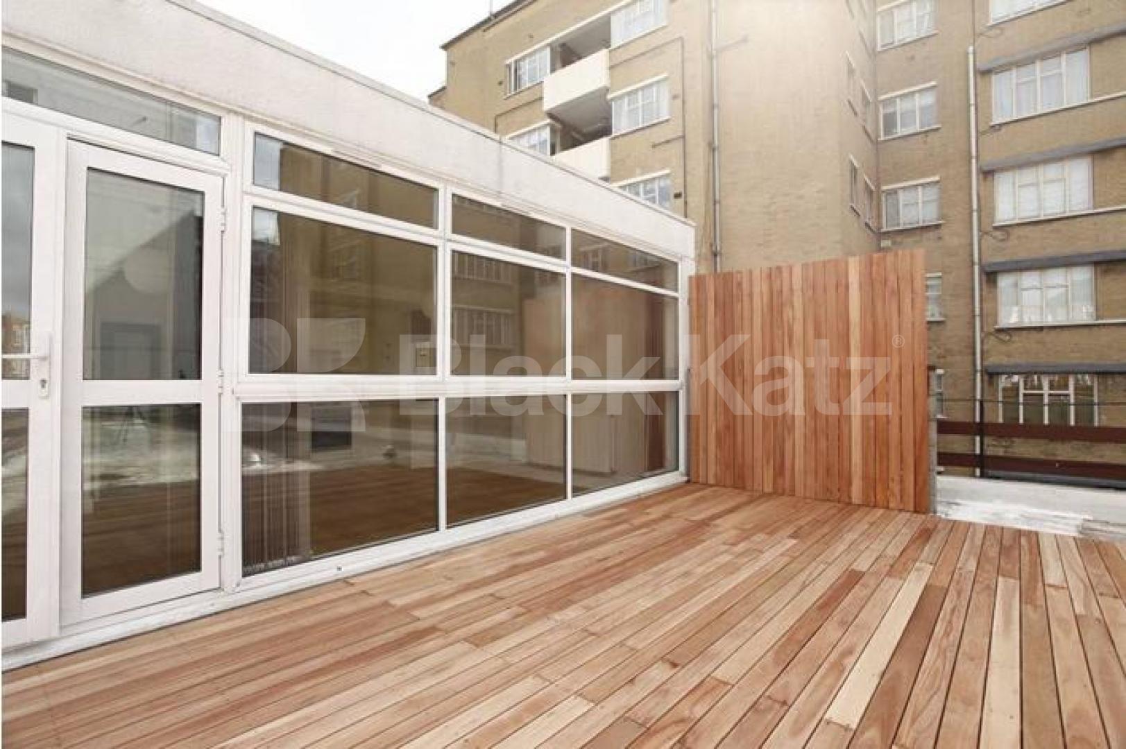 			LUXURY 2 BED BY REGENTS PARK!, 2 Bedroom, 1 bath, 1 reception Flat			 Mackennal Street, REGENTS PARK