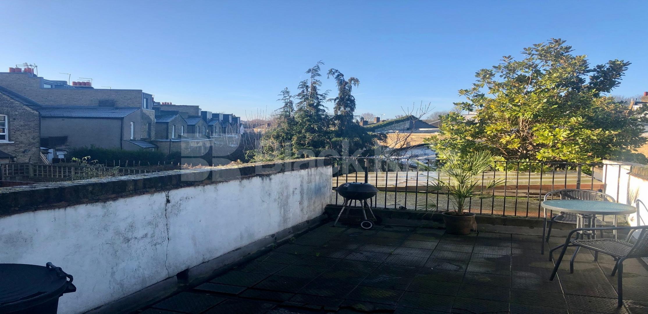 			NEW INSTRUCTION, 3 Bedroom, 1 bath, 1 reception Apartment			 Garratt Lane, Earlsfield 