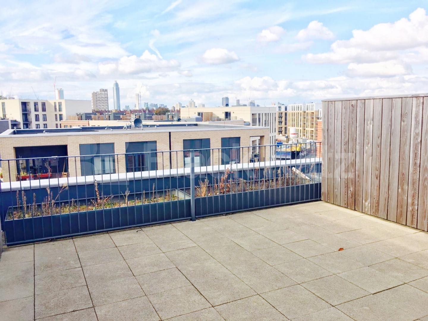 			NEW INSTRUCTION, 3 Bedroom, 1 bath, 1 reception Apartment			 Akerman Road, Oval