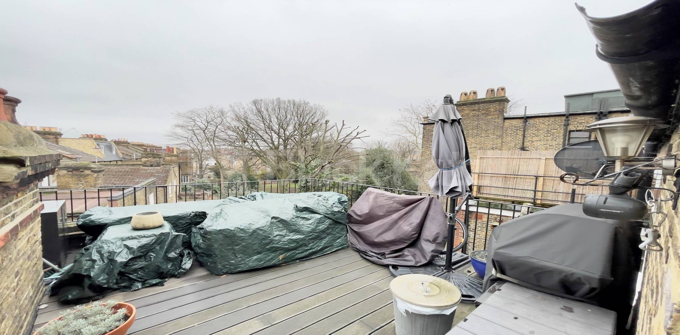 Stunning triplex period conversion with roof terrace  Clapham Road, Clapham North