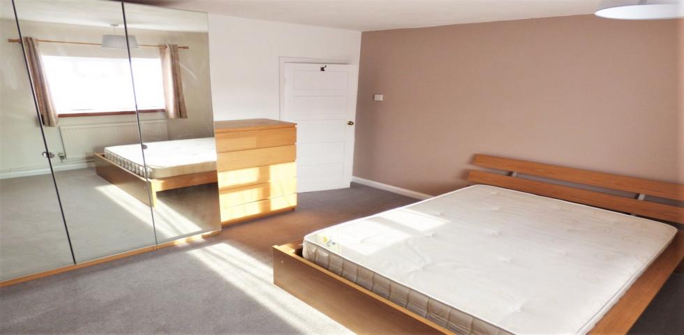 			2 Bedroom, 1 bath, 1 reception Flat			 Westcroft Way , CRICKLEWOOD