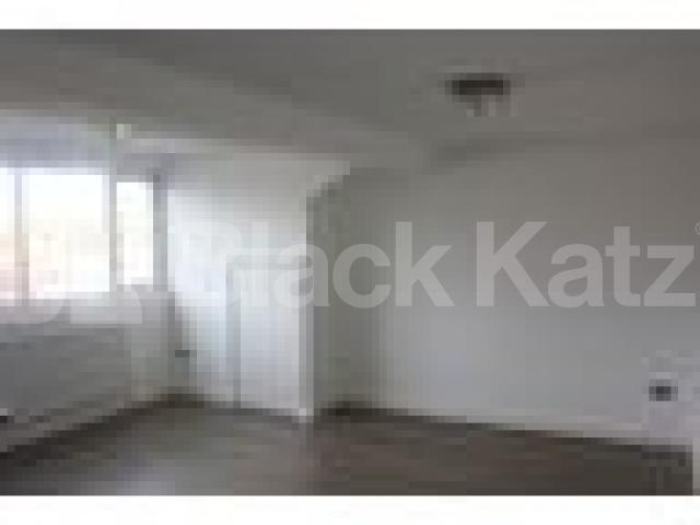 			2 Bedroom, 1 bath, 1 reception Flat			 Thistlewait Road, Clapton Common